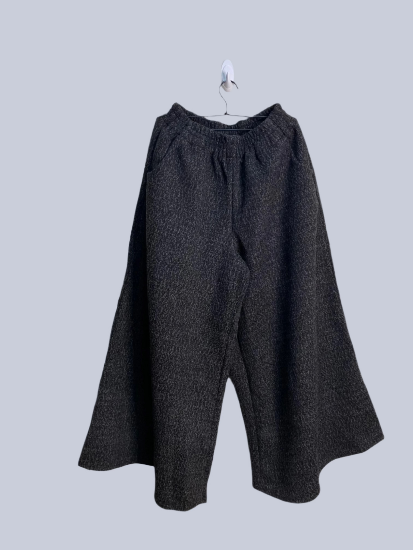 Cotton made oversized sweat pants