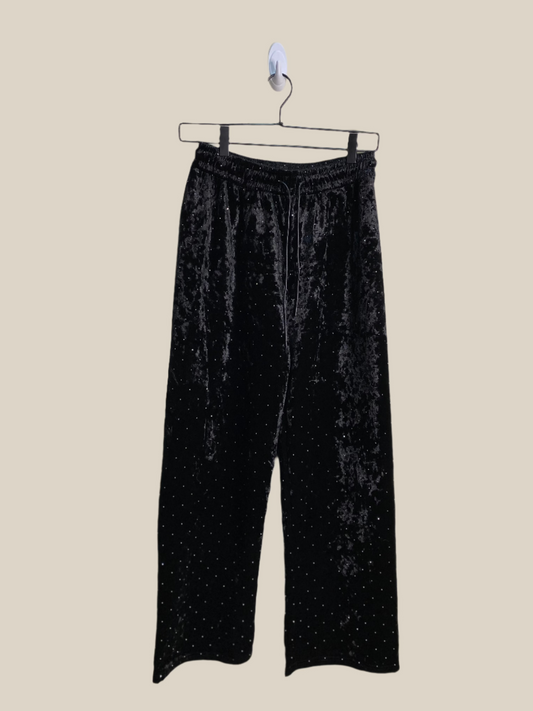 Black fleeced pants