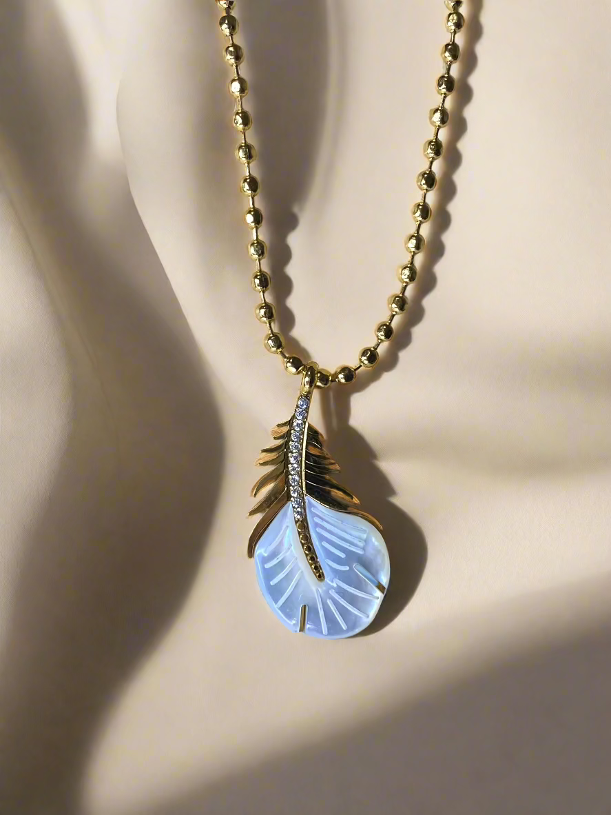 shell made necklace