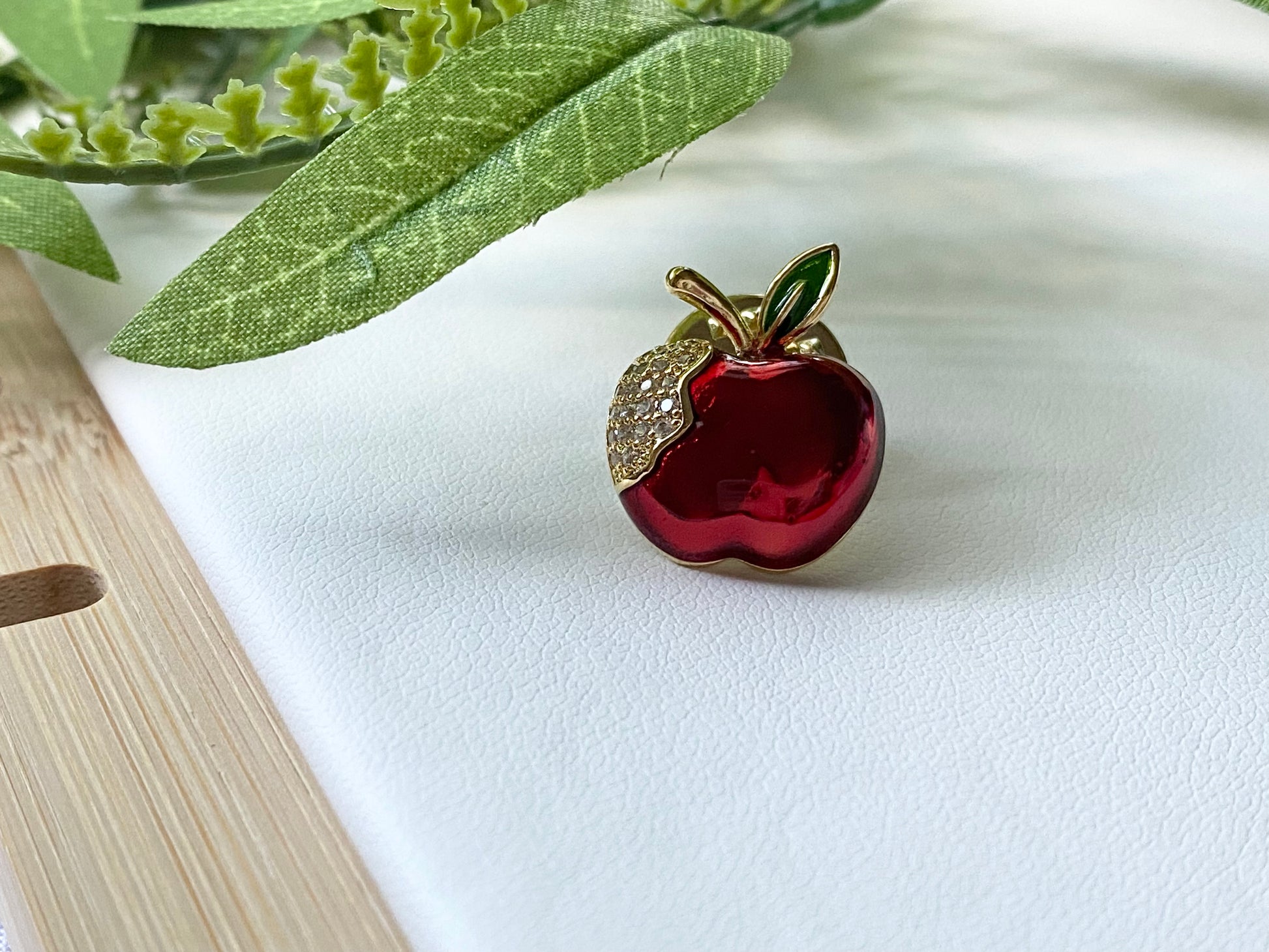 apple pin