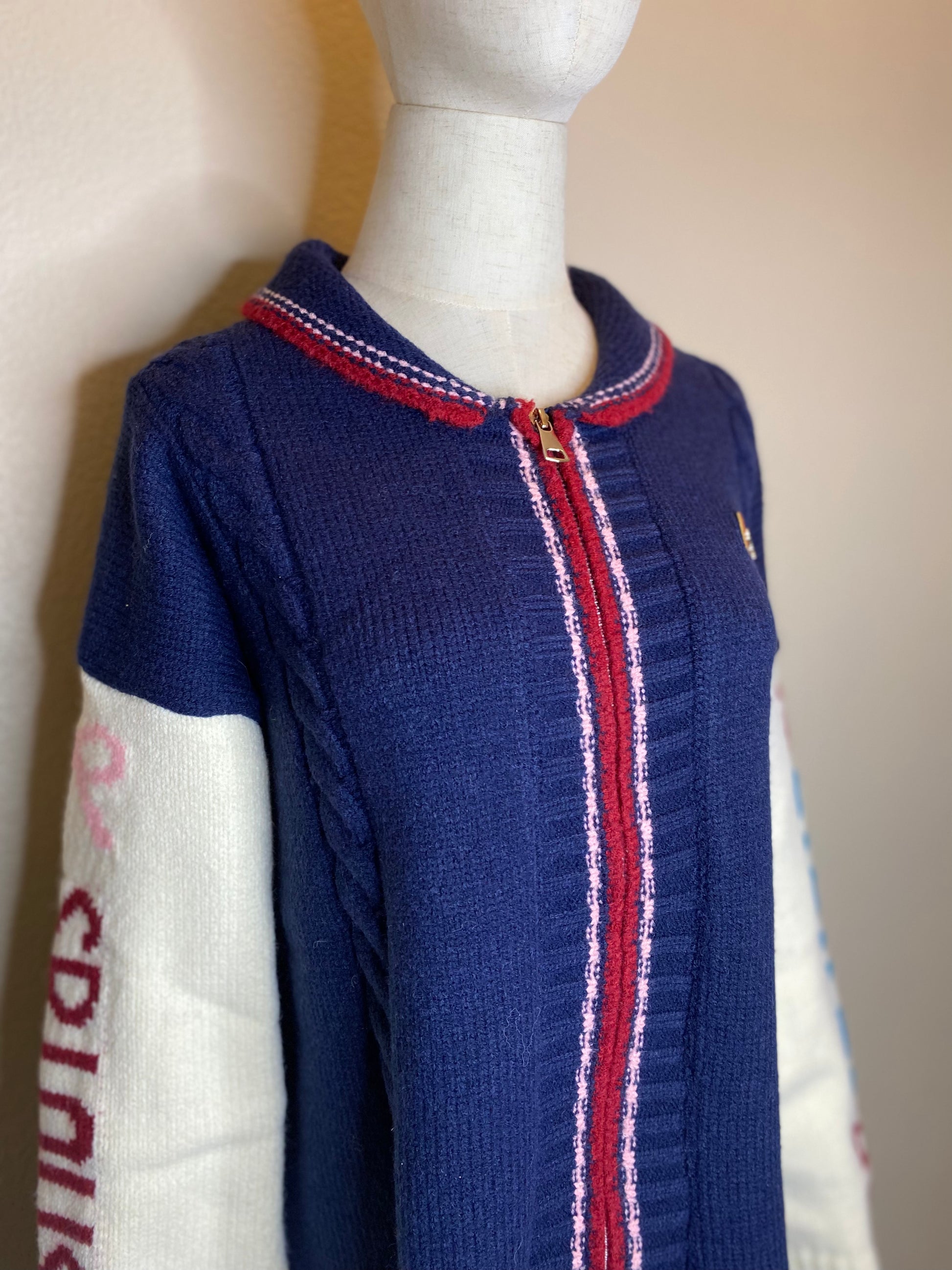 blue sweater 